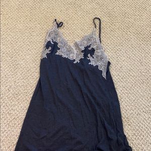 Super soft natori night gown!